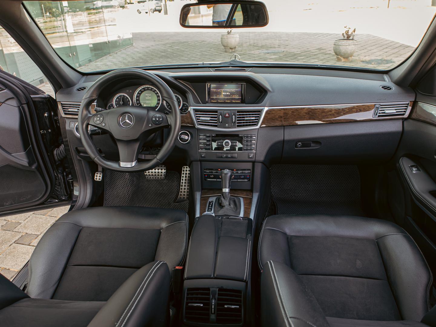 Mercedes-Benz E-Класс