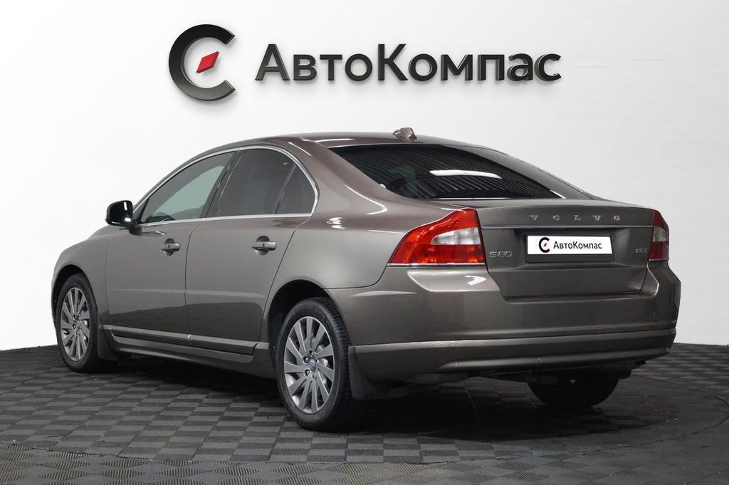 Volvo S80