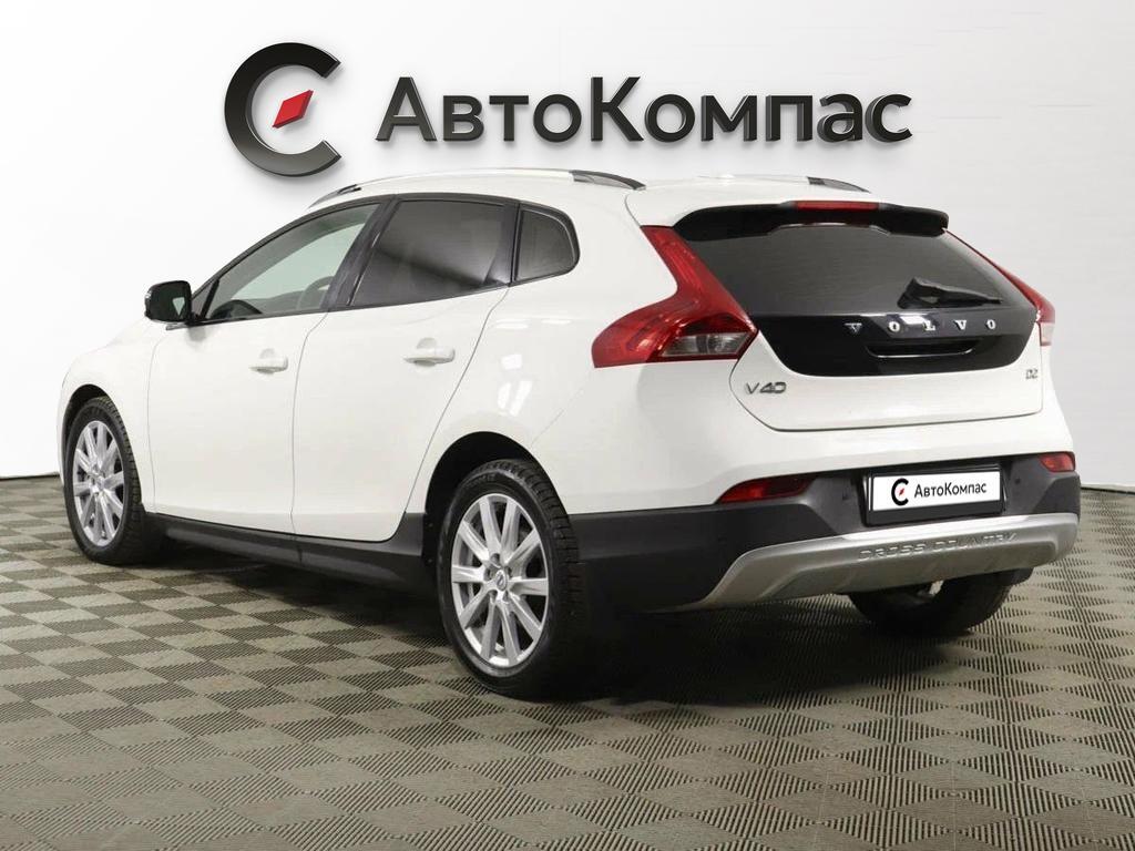 Volvo V40