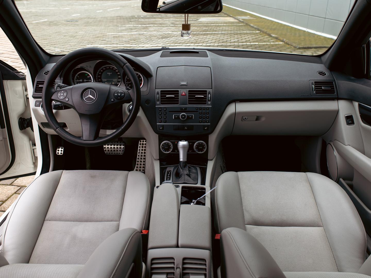 Mercedes-Benz C-Класс