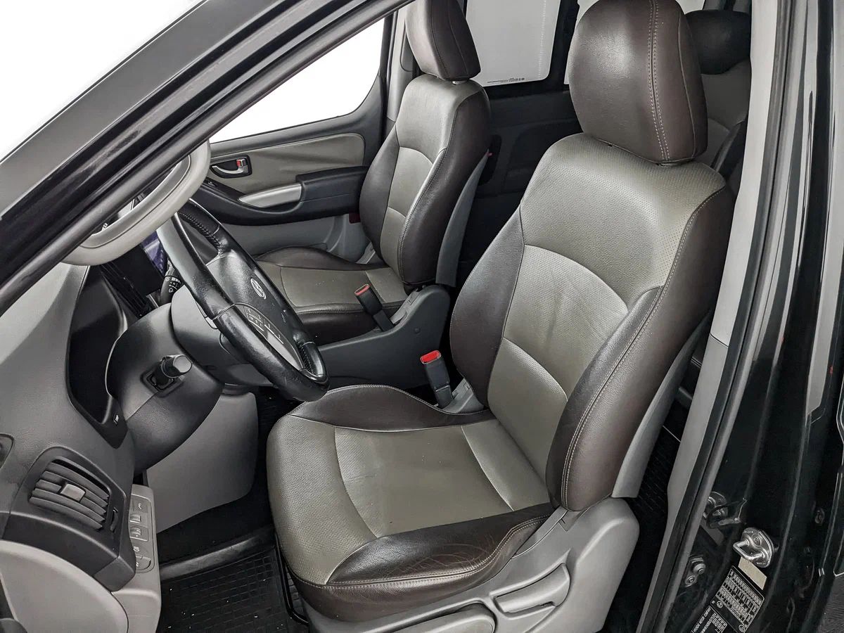 Hyundai H-1