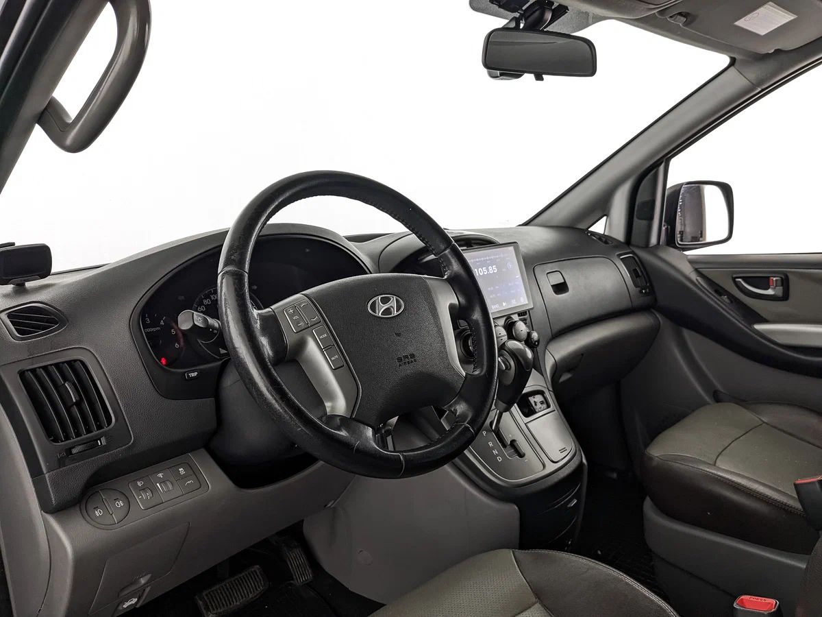 Hyundai H-1