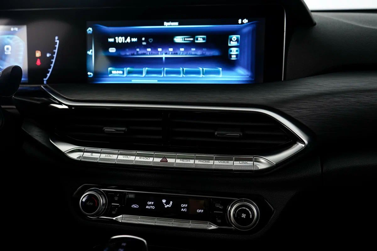 FAW Bestune T77