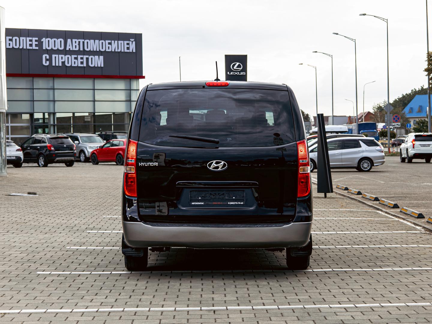 Hyundai H-1
