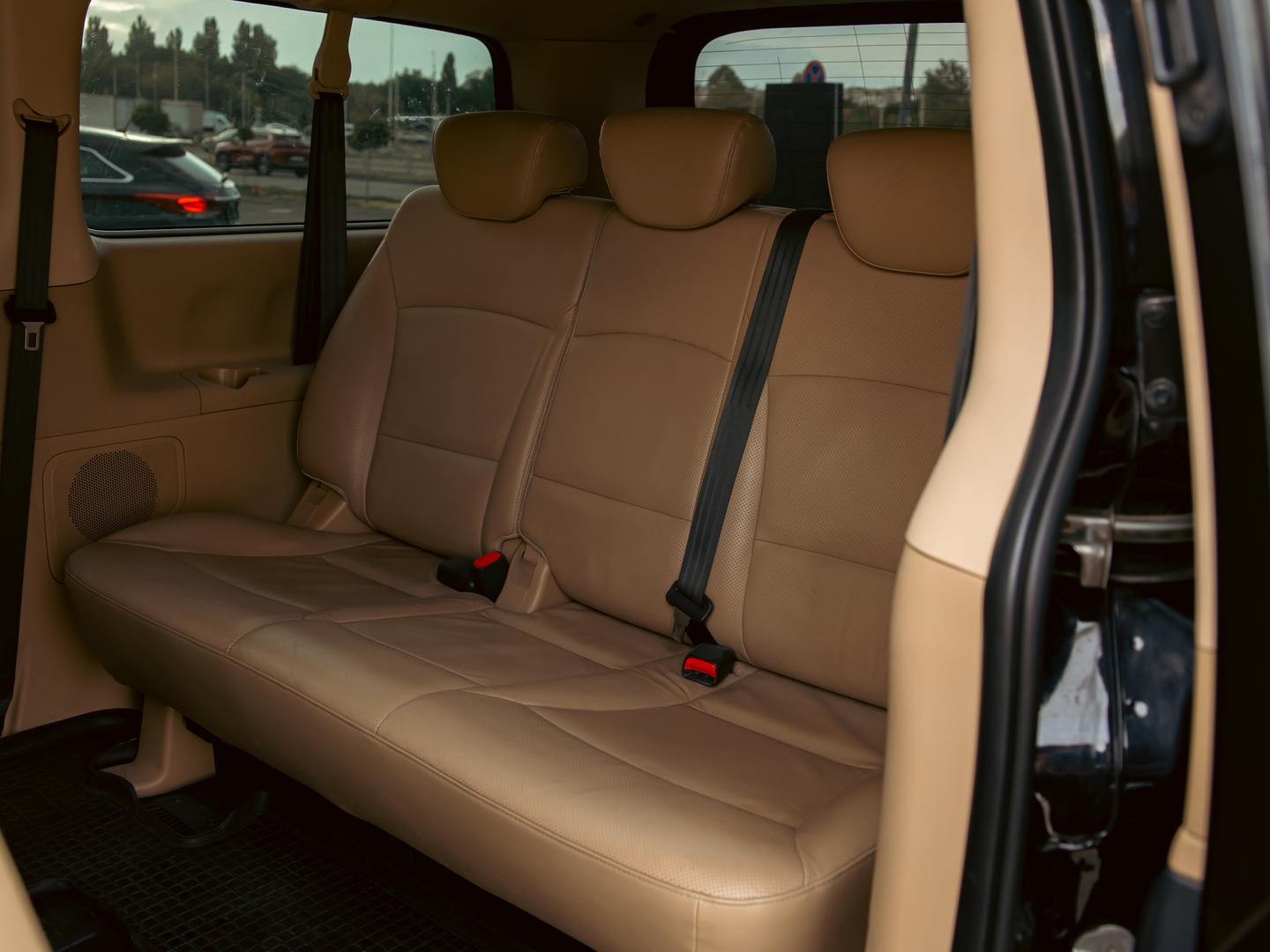 Hyundai H-1