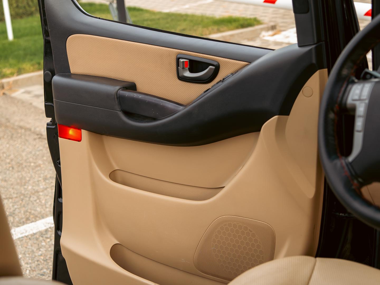 Hyundai H-1