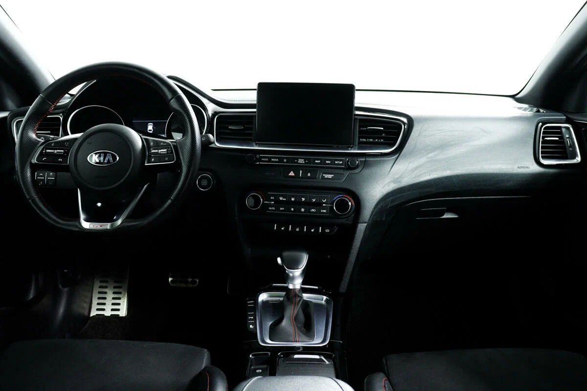 Kia Proceed