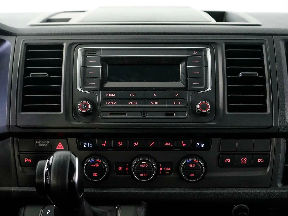 Volkswagen Caravelle