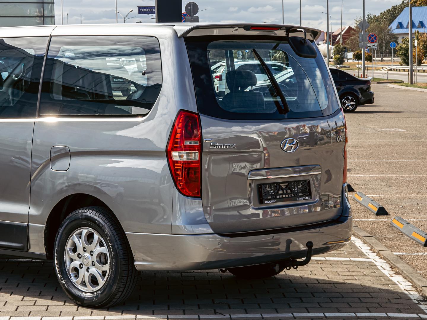 Hyundai Grand Starex