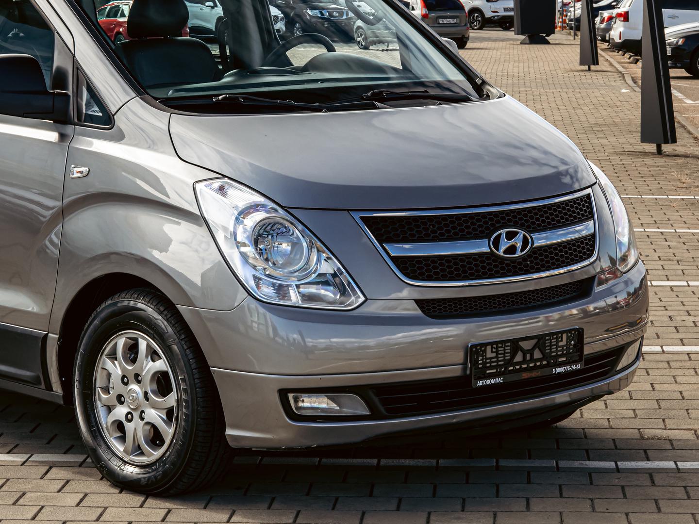 Hyundai Grand Starex
