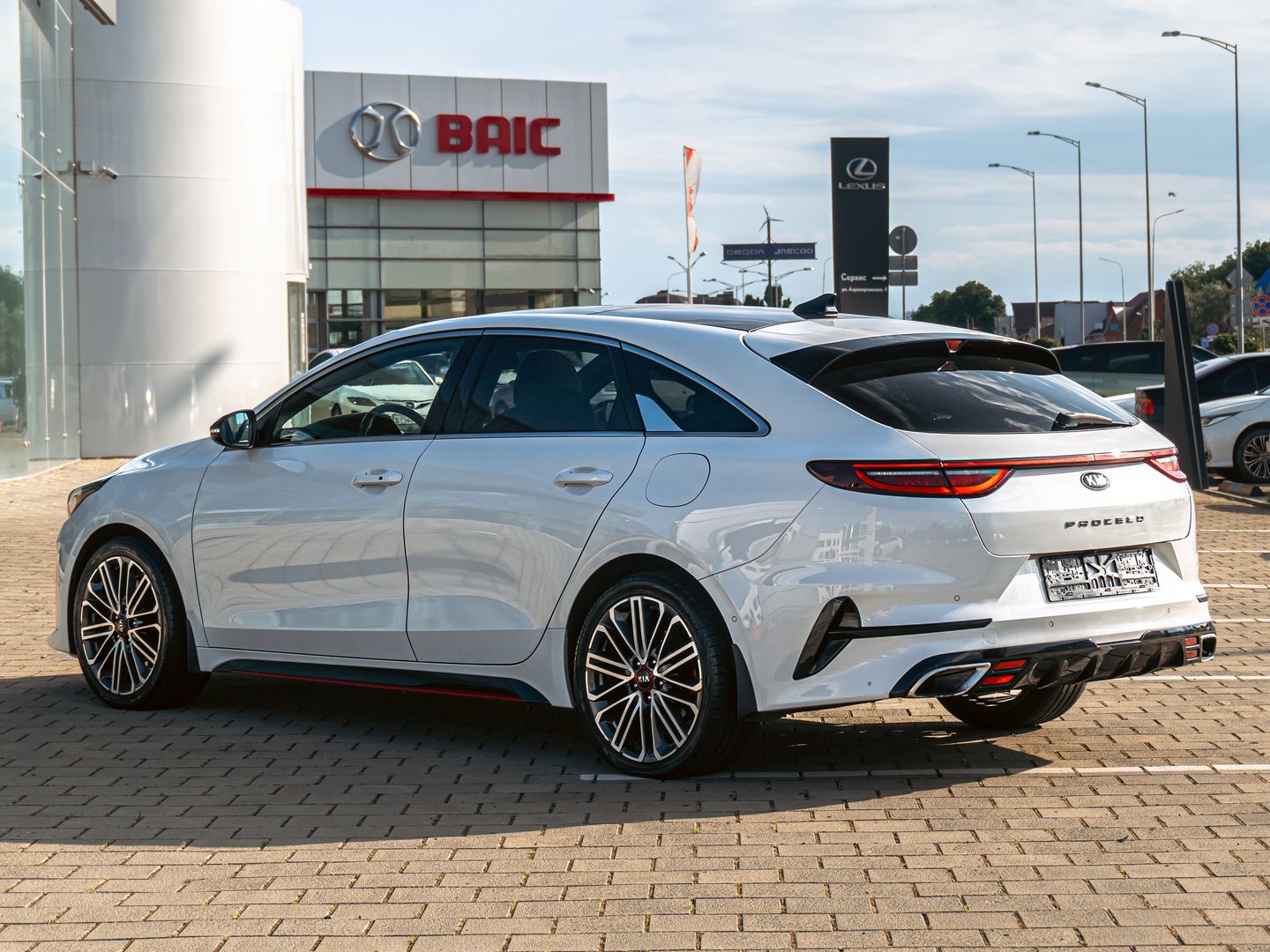 Kia Proceed