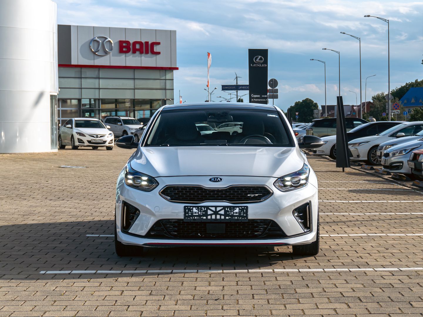 Kia Proceed