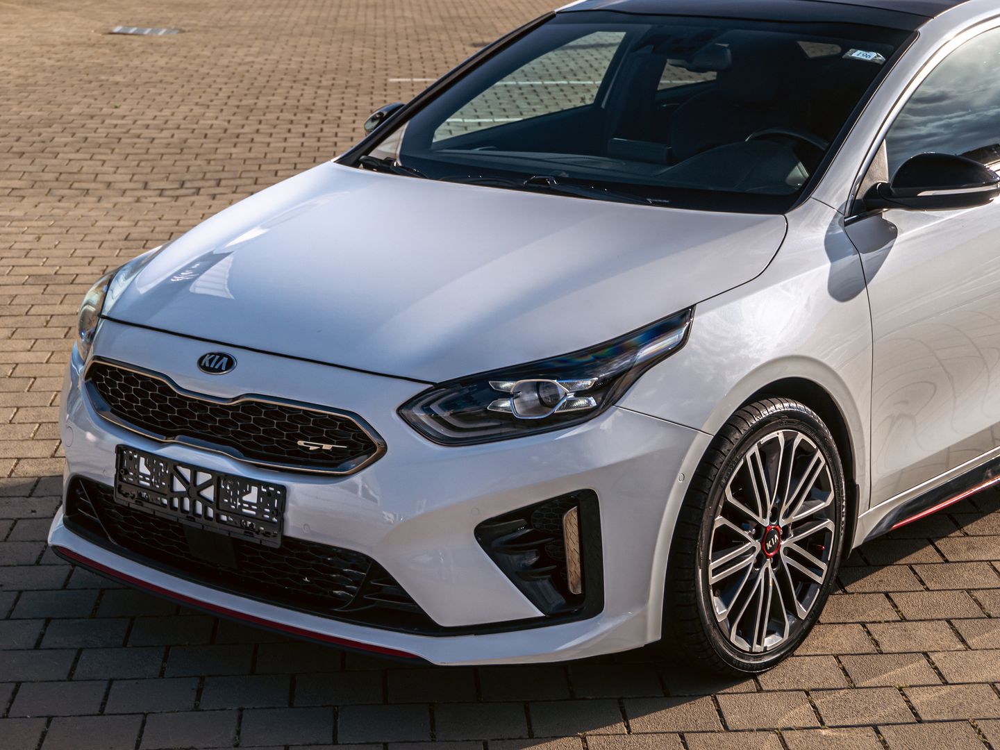 Kia Proceed