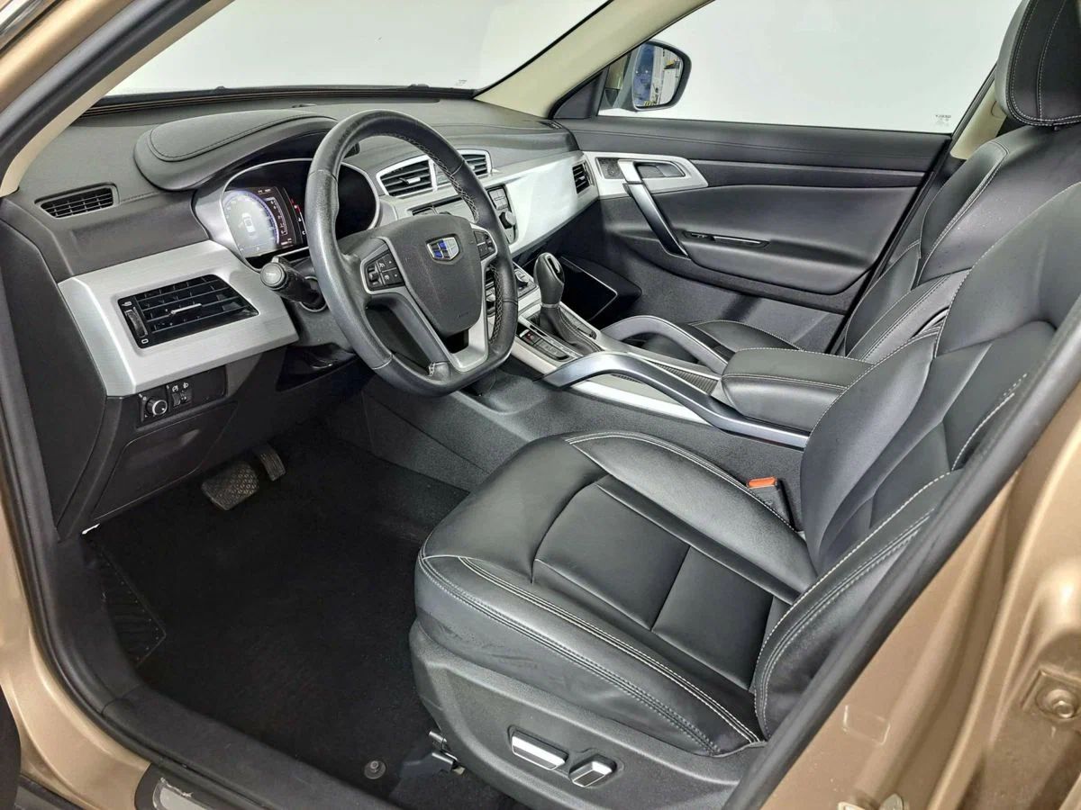 Geely Atlas