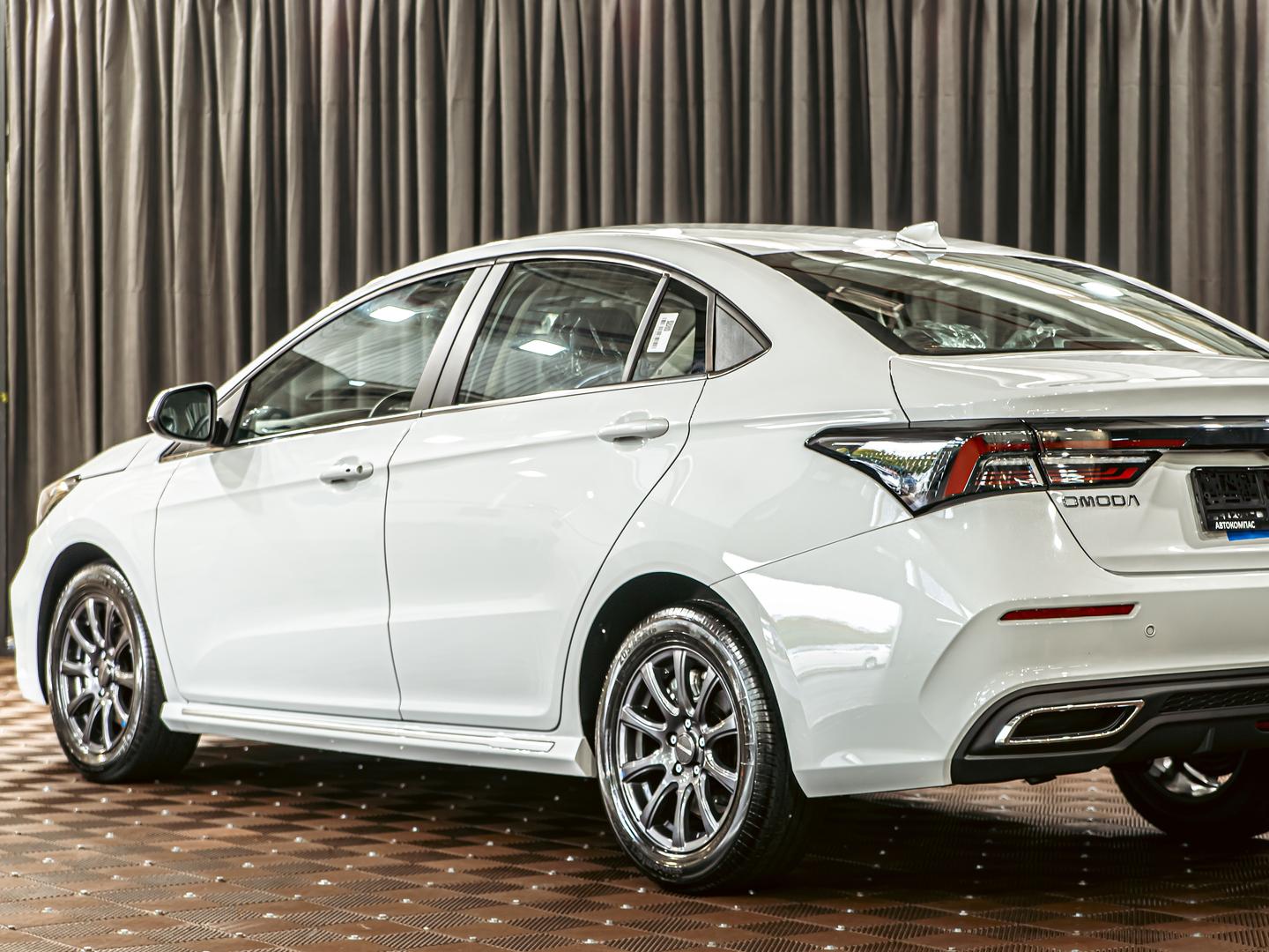 Omoda S5