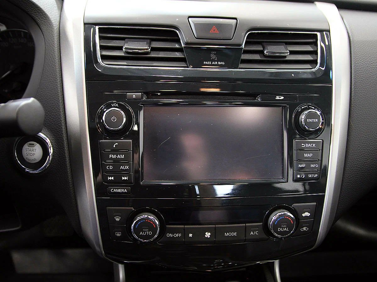 Nissan Teana