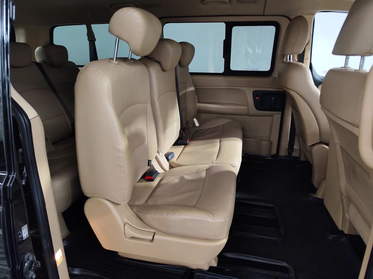 Hyundai H-1
