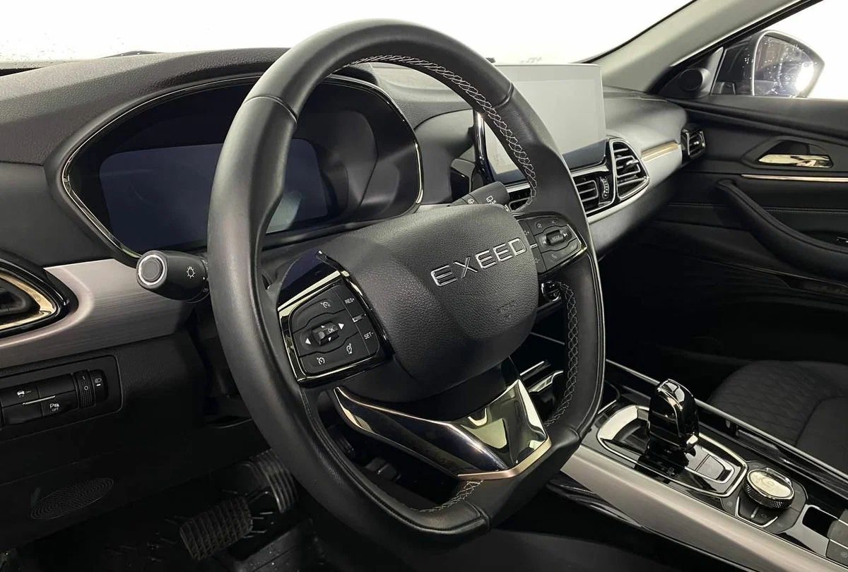 Exeed TXL