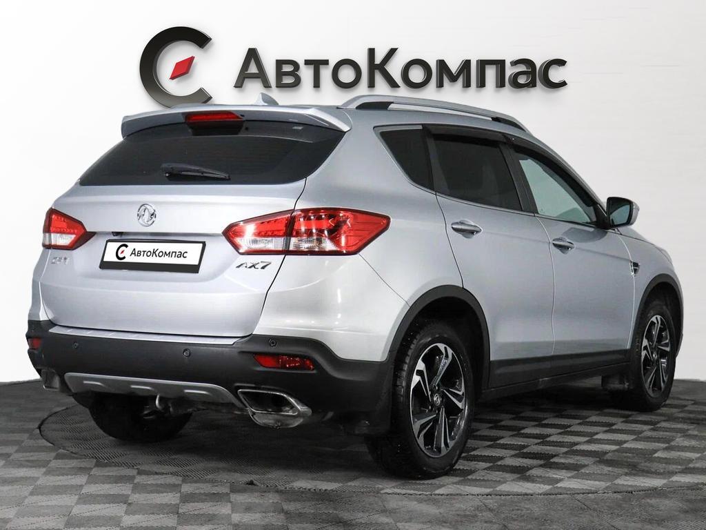 Dongfeng AX7