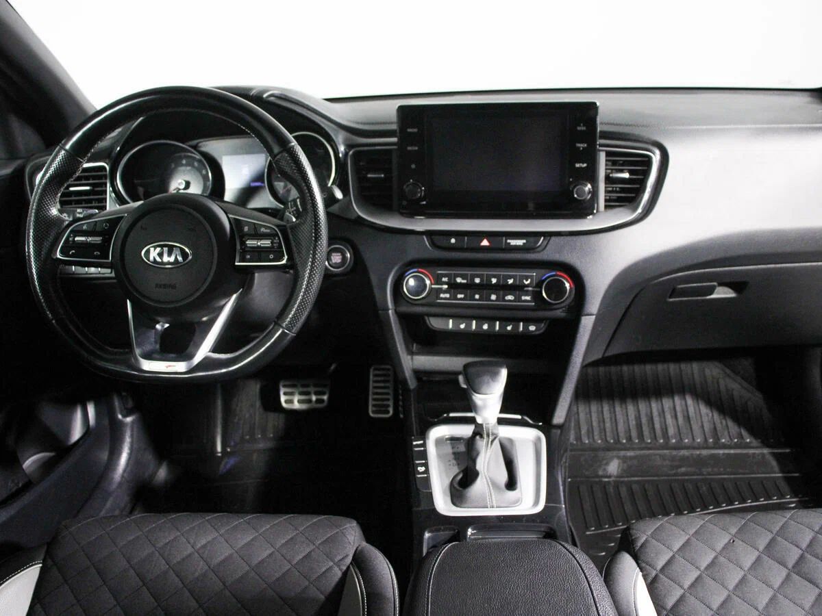Kia Proceed