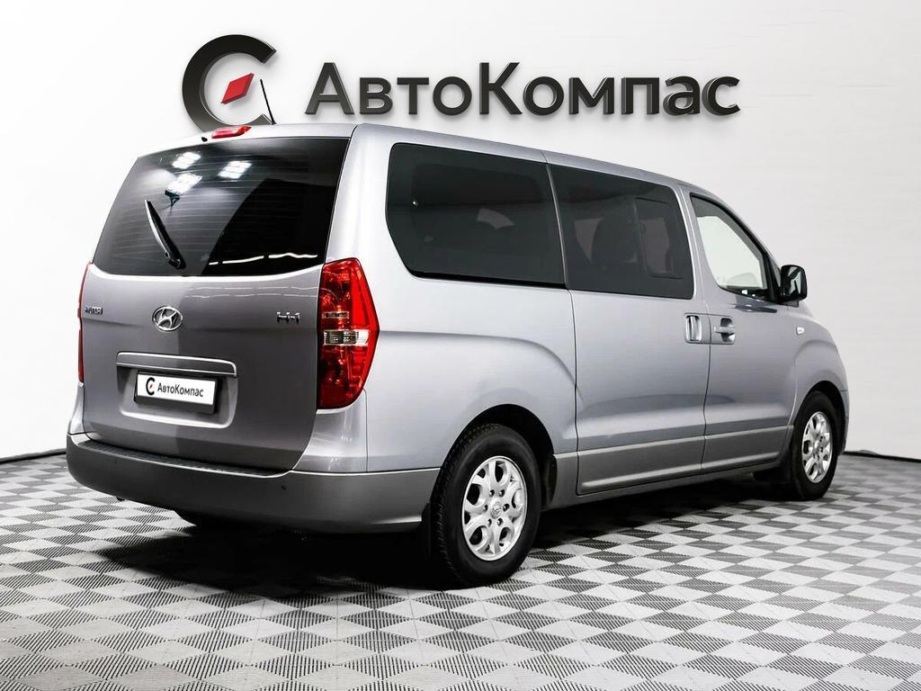 Hyundai H-1