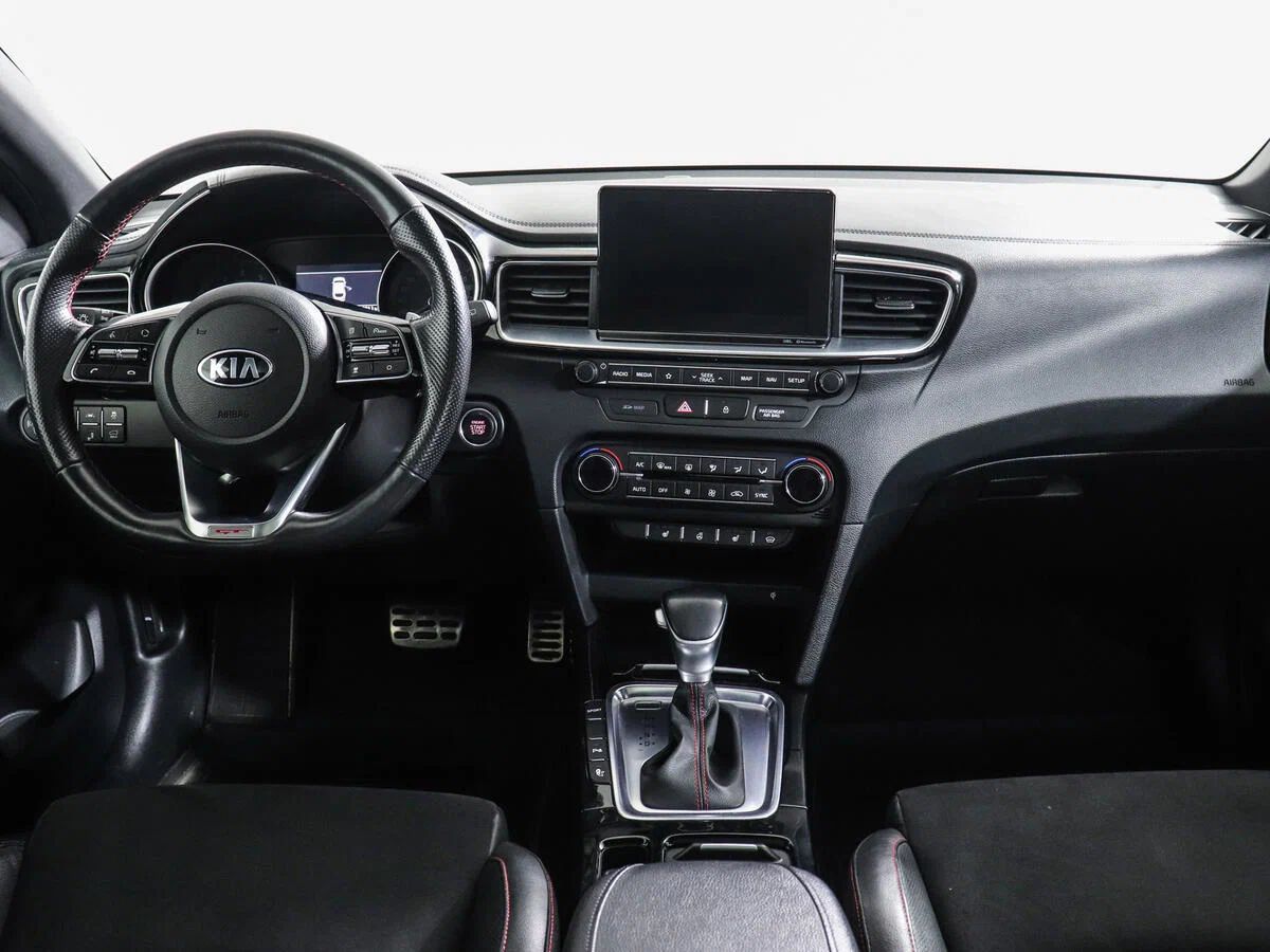 Kia Proceed